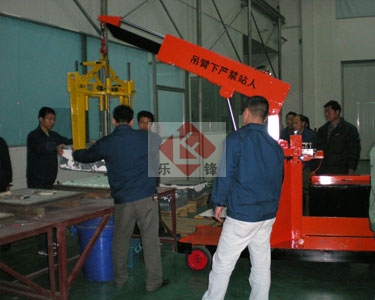 SDC-1000全電動(dòng)液壓吊車